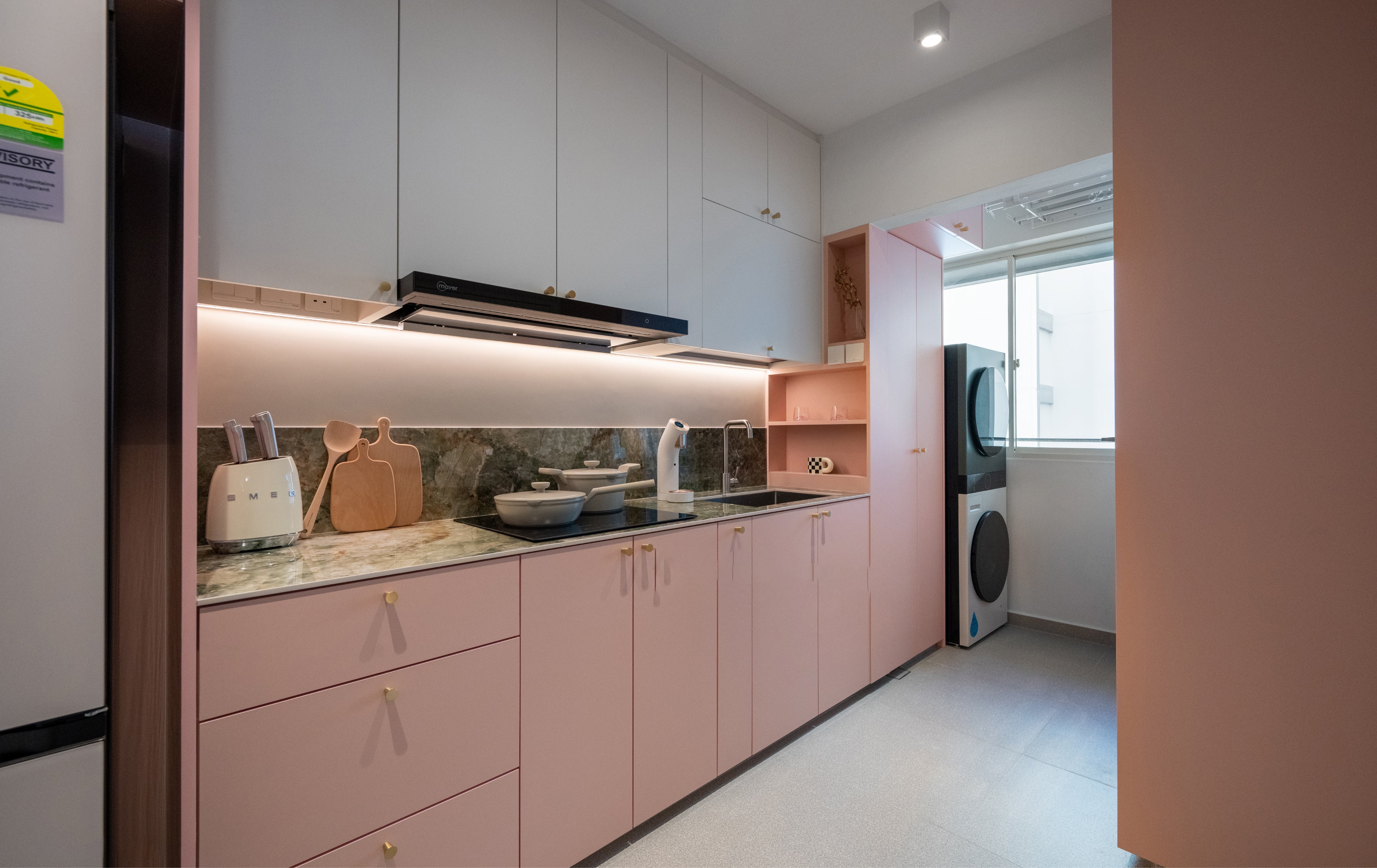 Silky Matte Ash White